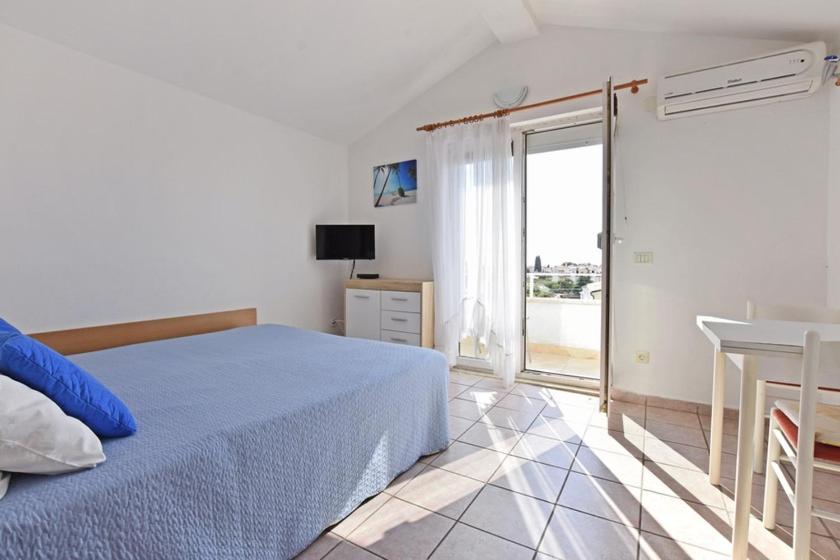 Studio Apartment in Porec with Sea View photo 2