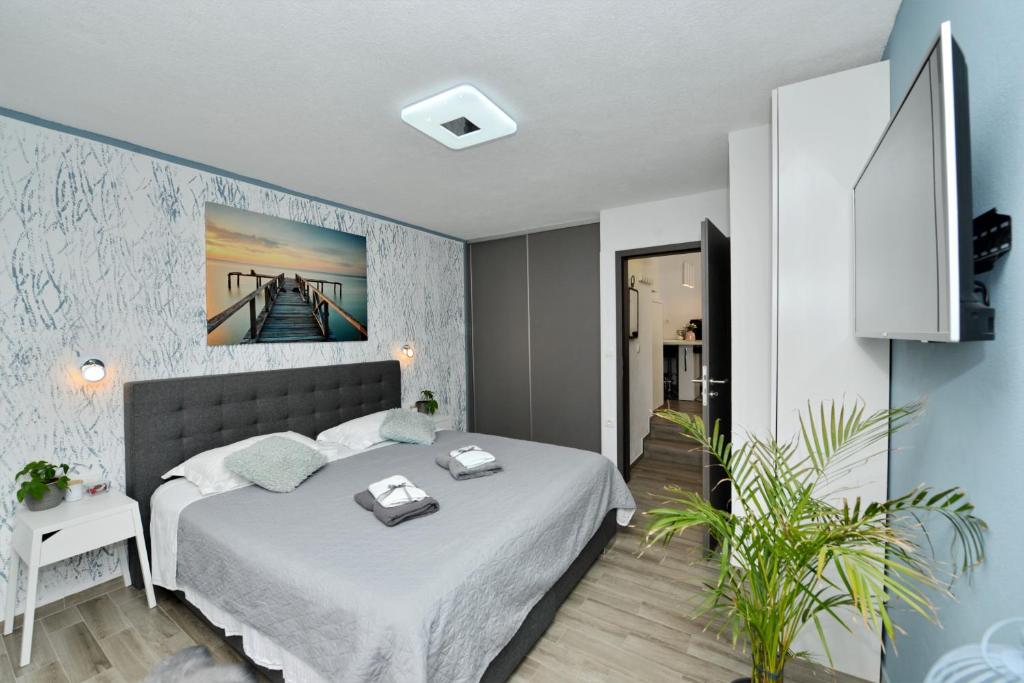 Villa PopandRock Sleeps 5 with Parking photo 2