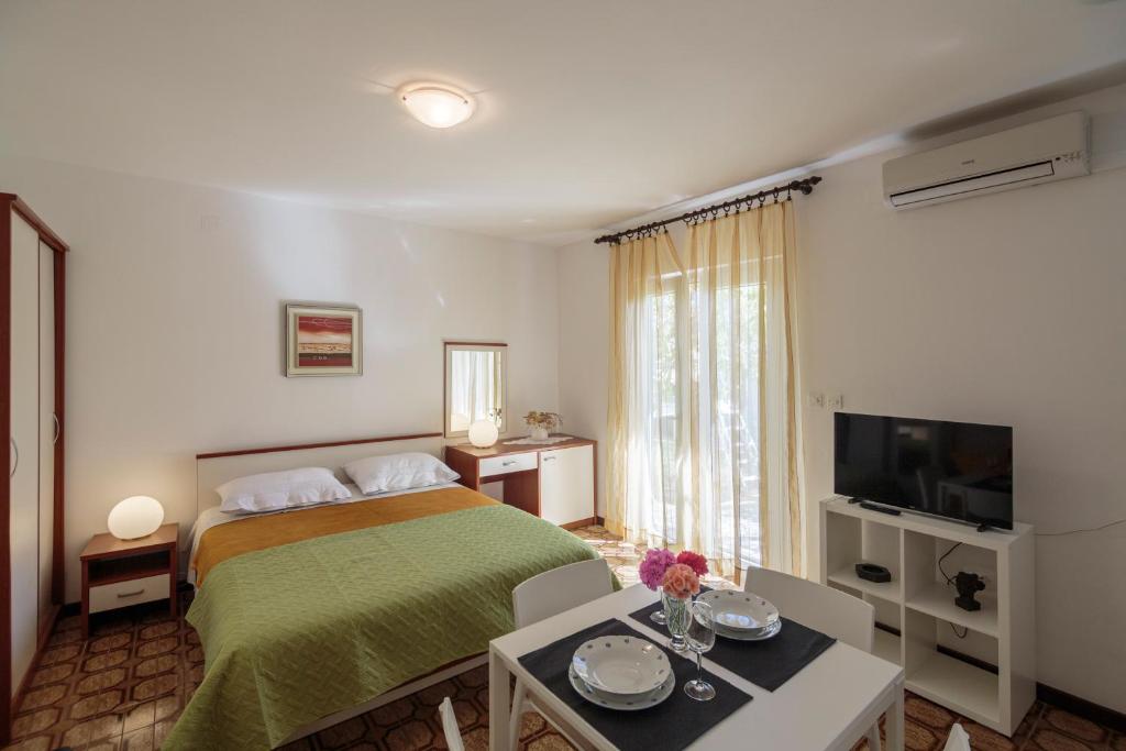 Apartments with WiFi Komiza photo 2