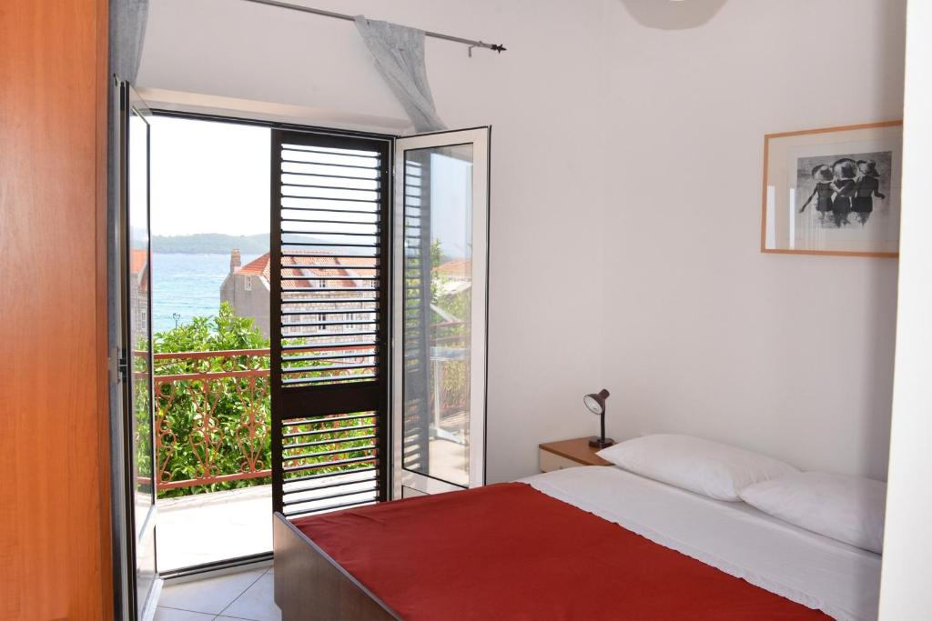 Apartments by the sea Orebic photo 2