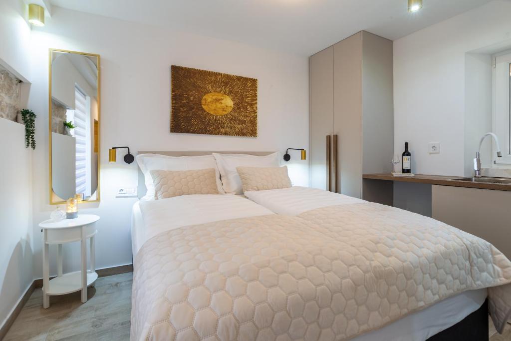 Luxury Lifestyle Rooms photo 2