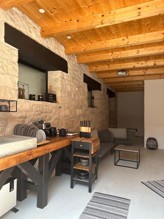 The BLACK HOUSE - Modern holiday home with garden photo 3