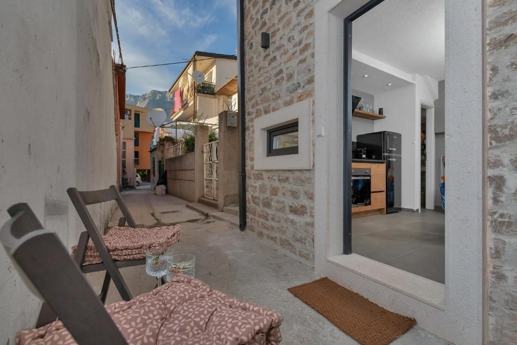 Romantic stone house/City center/Beach! — photo 1