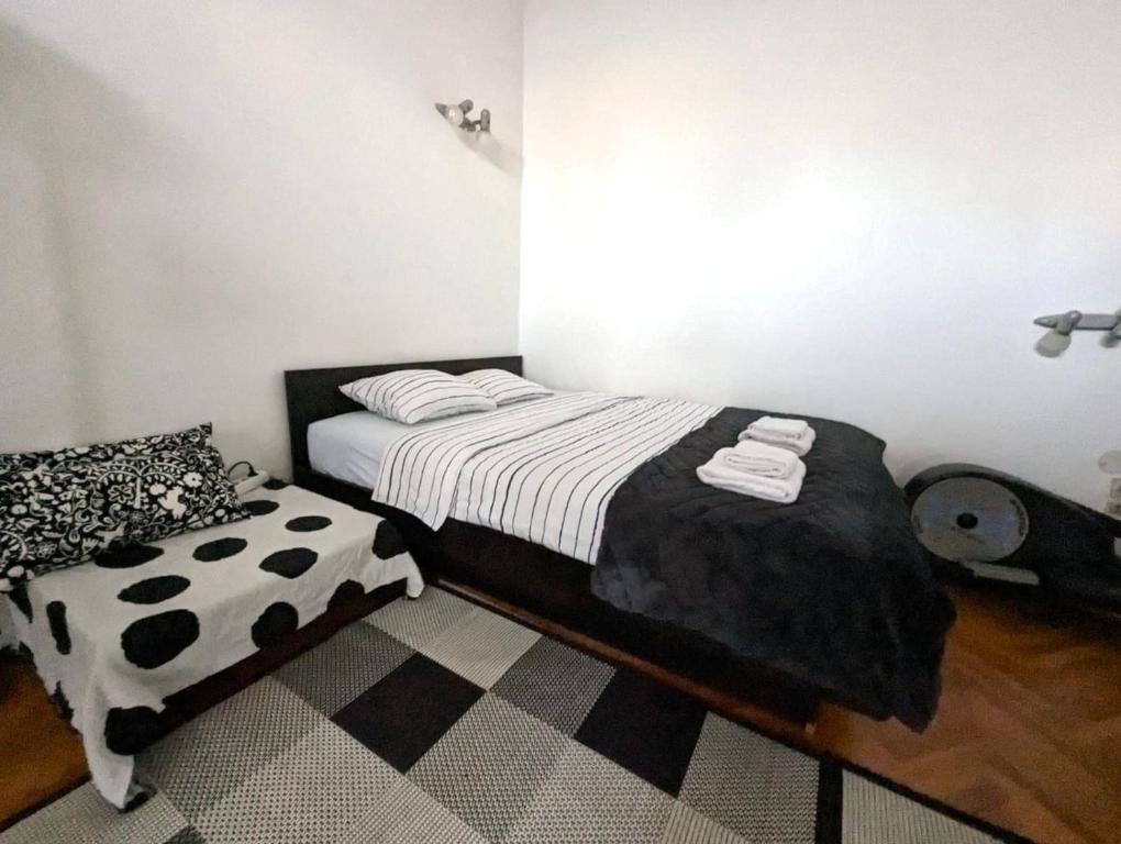 Spacious Maksimir Condo photo 2