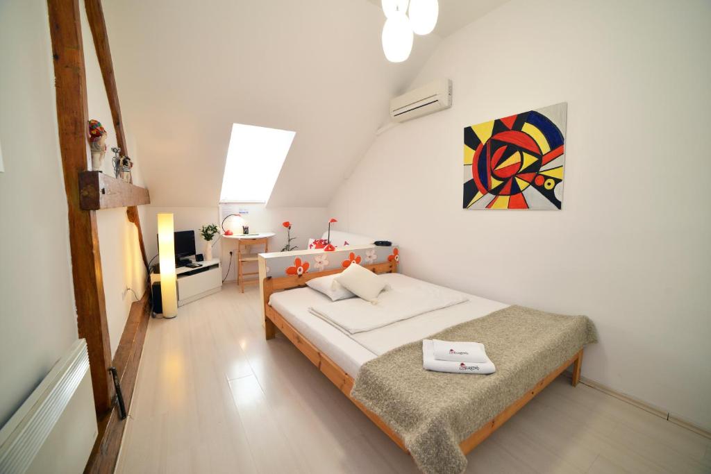Studio apartment White — photo 1