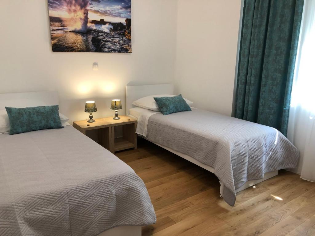 Tempus Apartment photo 2