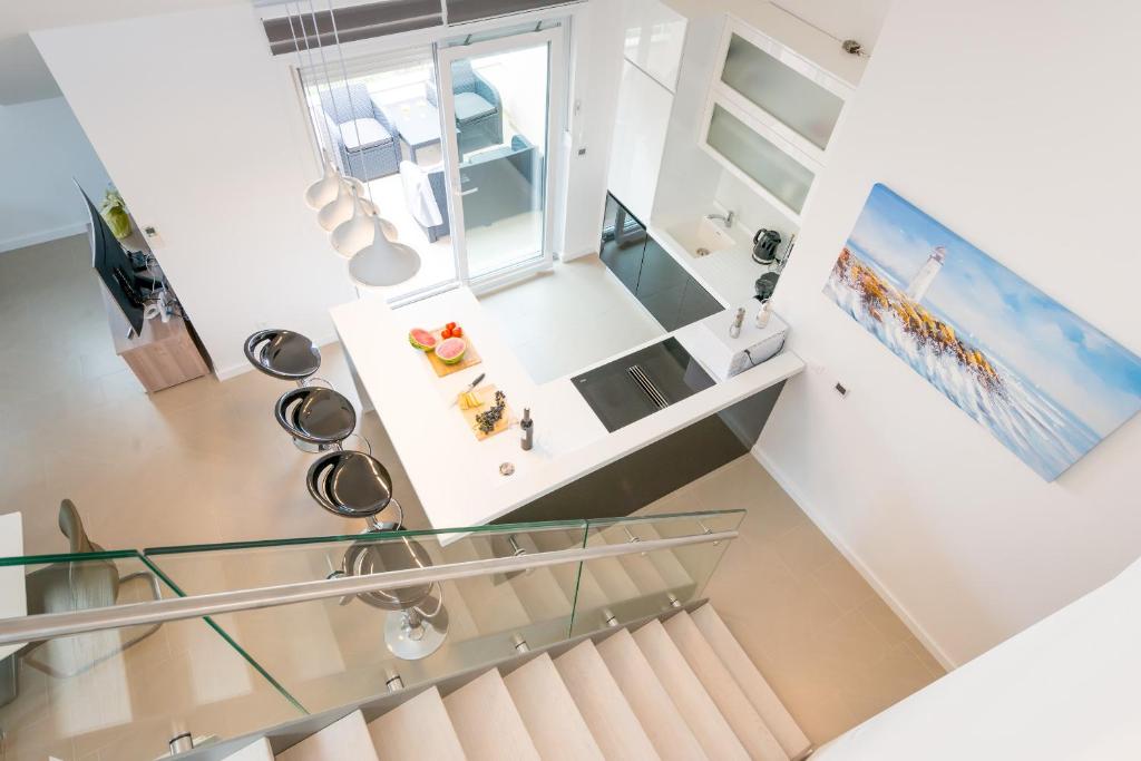 TopDeck Exclusive Apartment photo 3