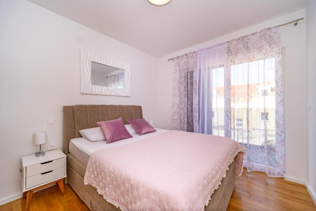 Spacious one bedroom apartment Lana photo 2