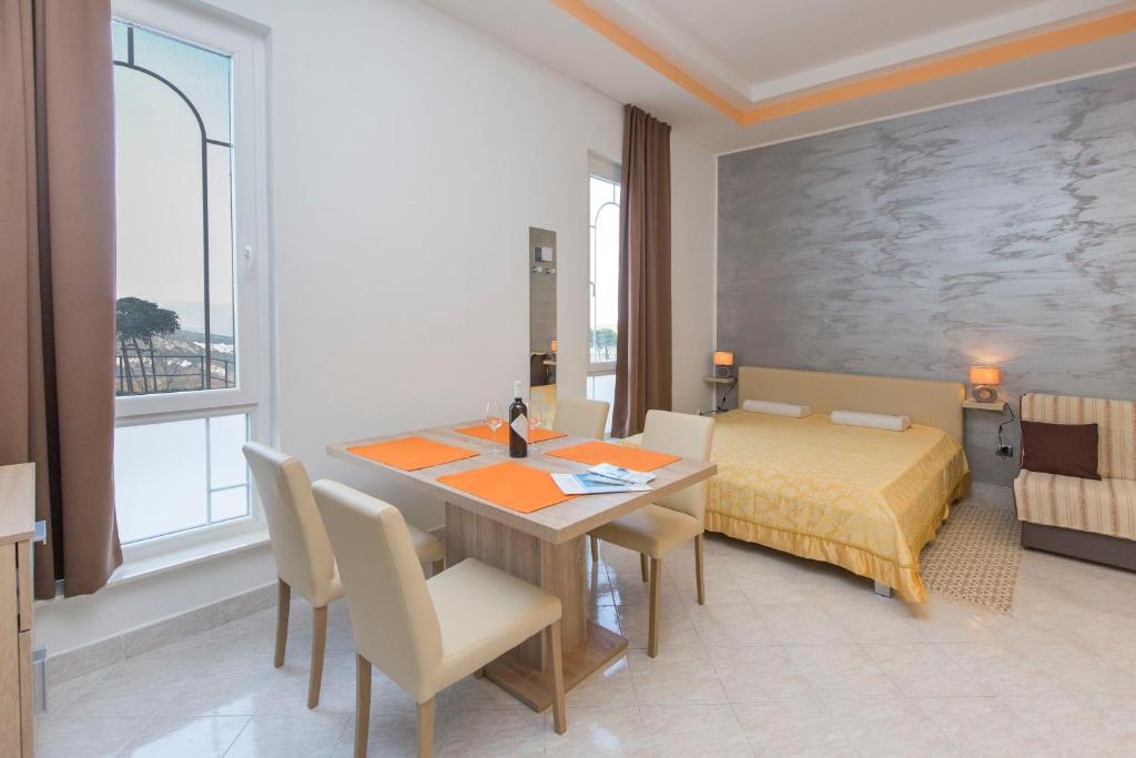 Studio Apartment Leana — photo 1