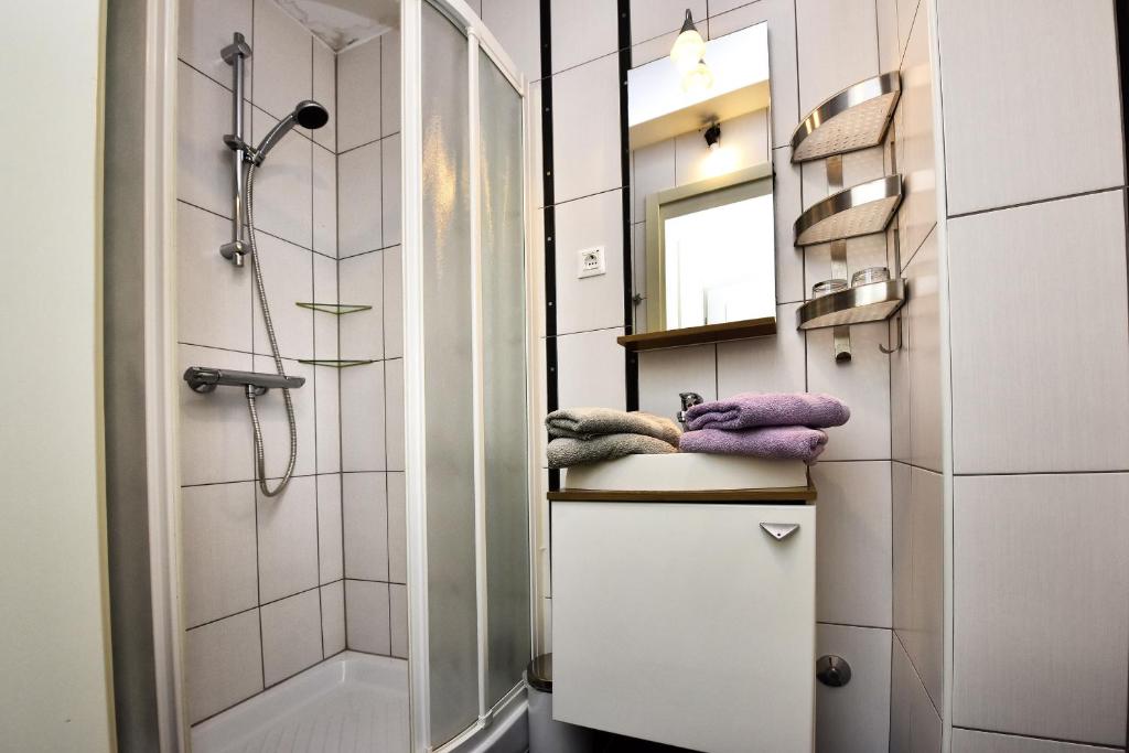 Tomic Apartments photo 3