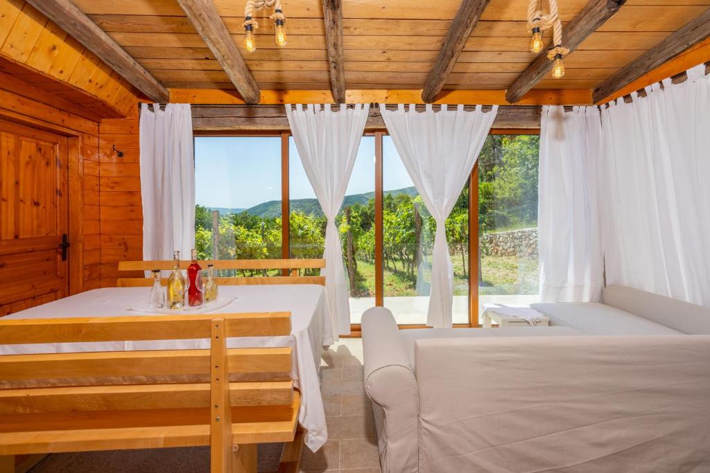 Wine Garden House photo 2