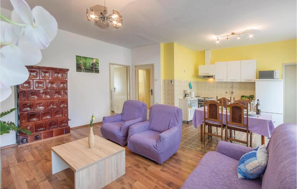 Two-Bedroom Apartment In Fazana photo 2