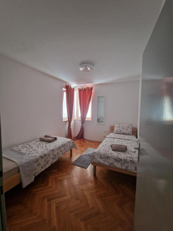 Sofia Apartments photo 2