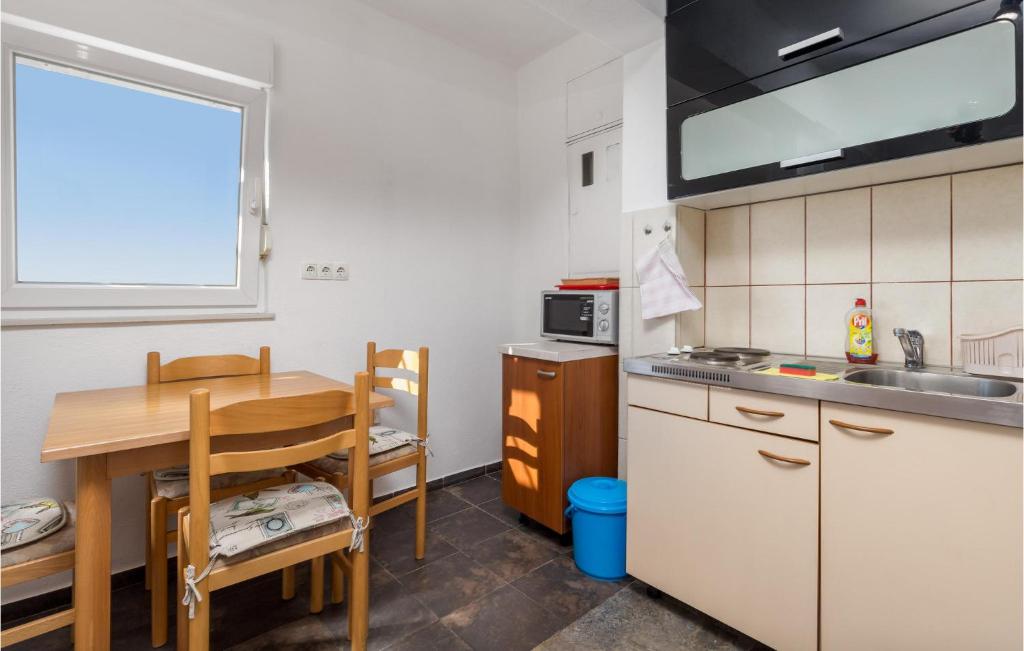 Gorgeous Apartment In Senj With Kitchen photo 3