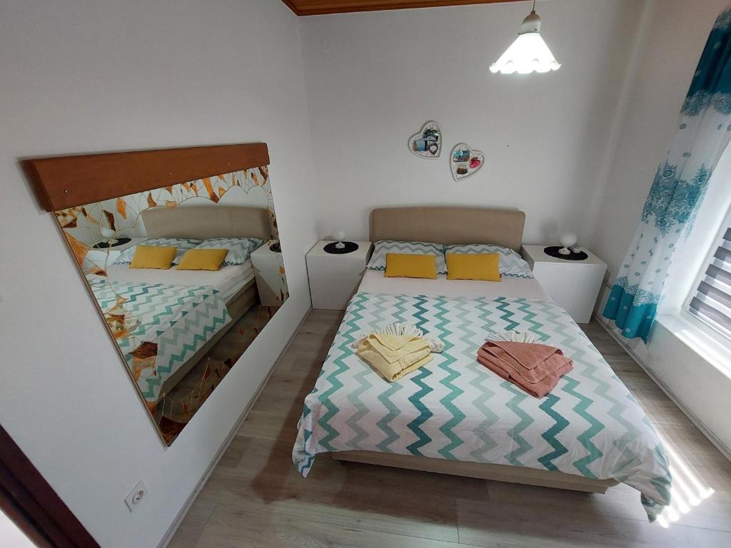 Apartment Zlatko near the Center photo 2