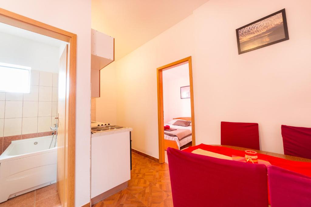 Apartments Marina photo 3