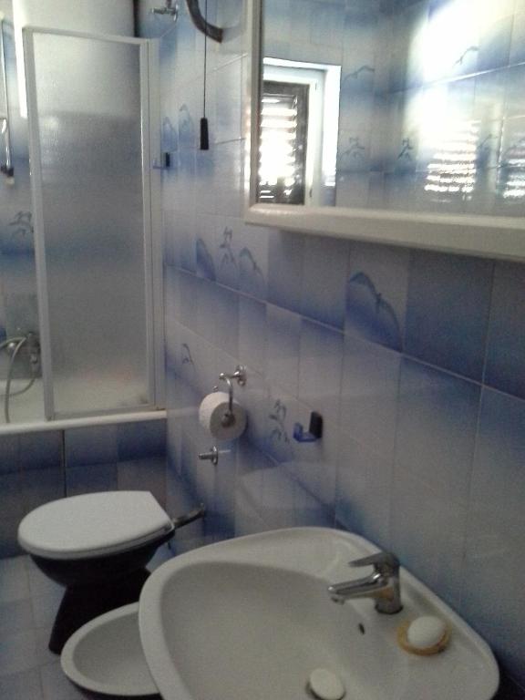 ROOMS LUCE 2 & Supetar photo 3