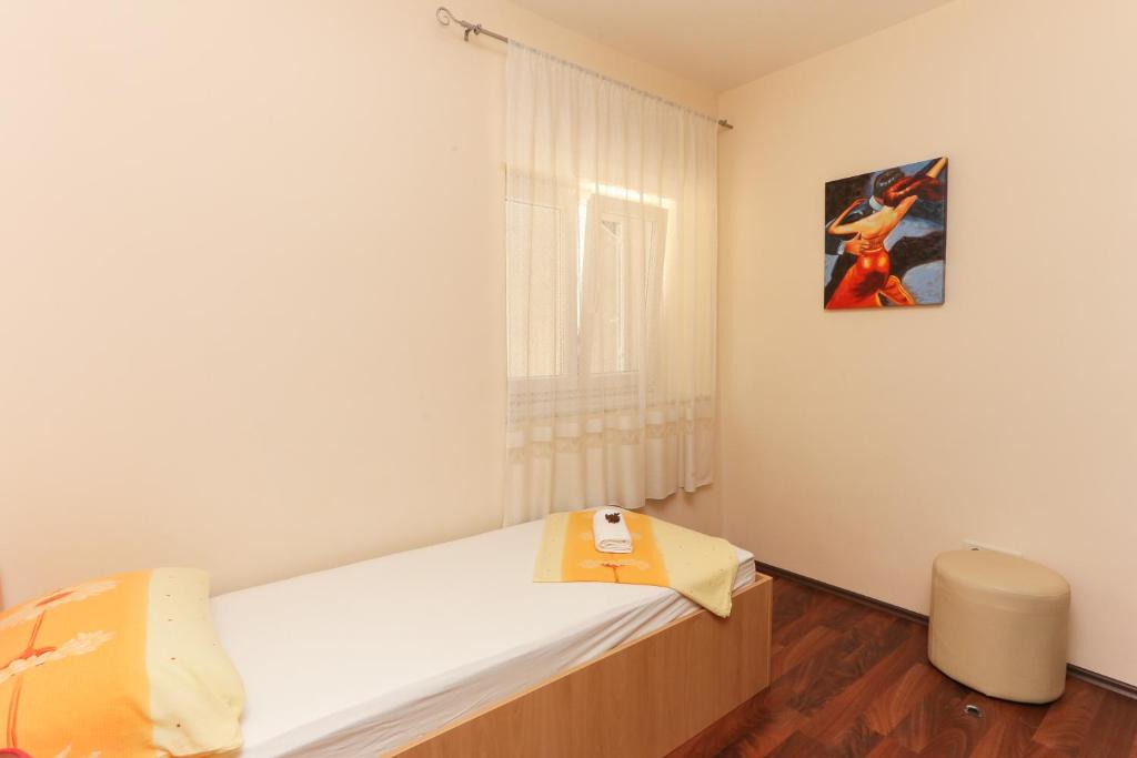 Stone House Apartment photo 3