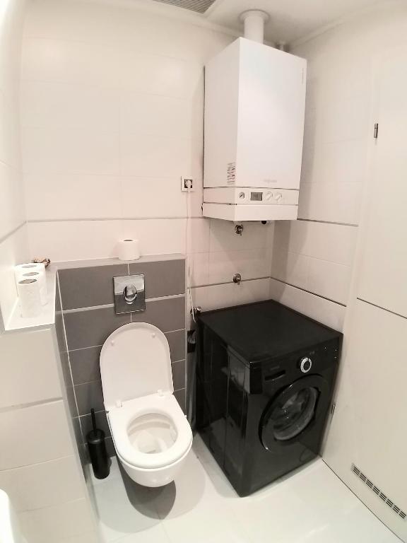 Theos atelier SELF CHECK IN APARTMENT w Free Private Parking photo 3