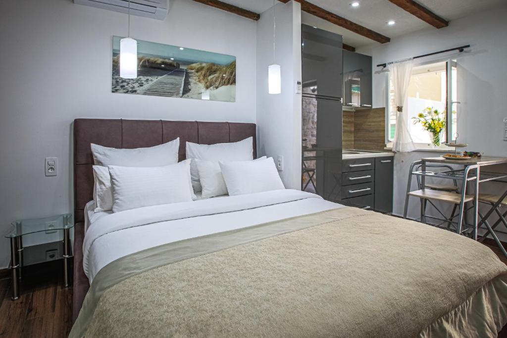 Theatre luxury rooms photo 2