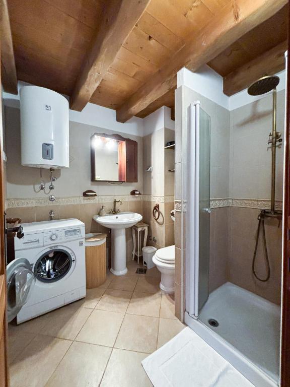 City Center Coastal Escape - Apartments with Sea View or Cozy Room photo 3