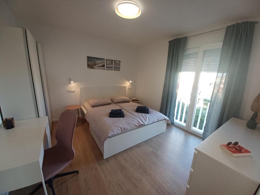 Apartment Mare - lovely flat few steps away from the main bus station and Zadar old town photo 2