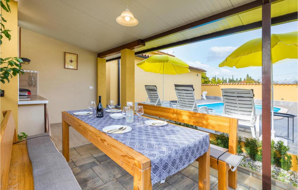 Beautiful Home In Galizana photo 2