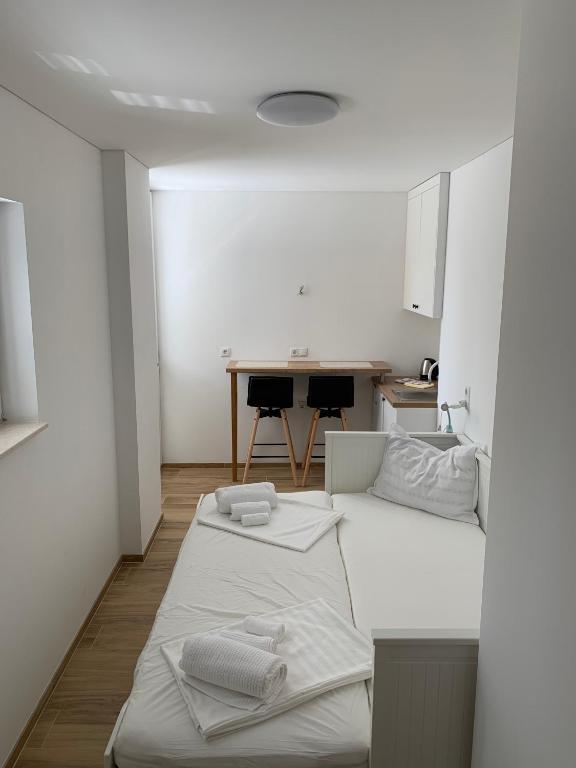 Studio Apartment Zara photo 2