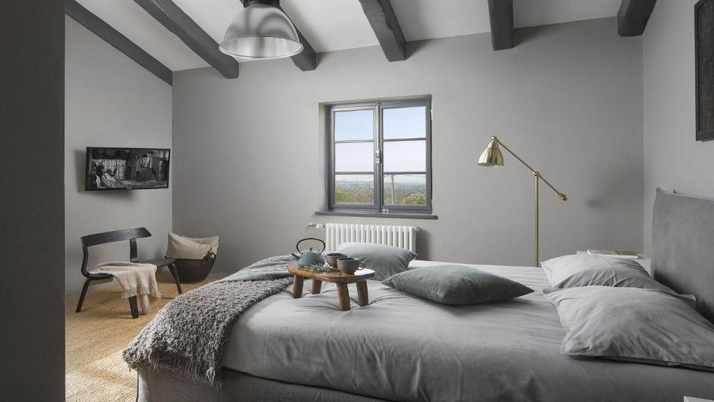 Rustic luxury villa with stunning interior in Tinjan photo 2