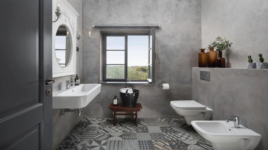 Rustic luxury villa with stunning interior in Tinjan photo 3