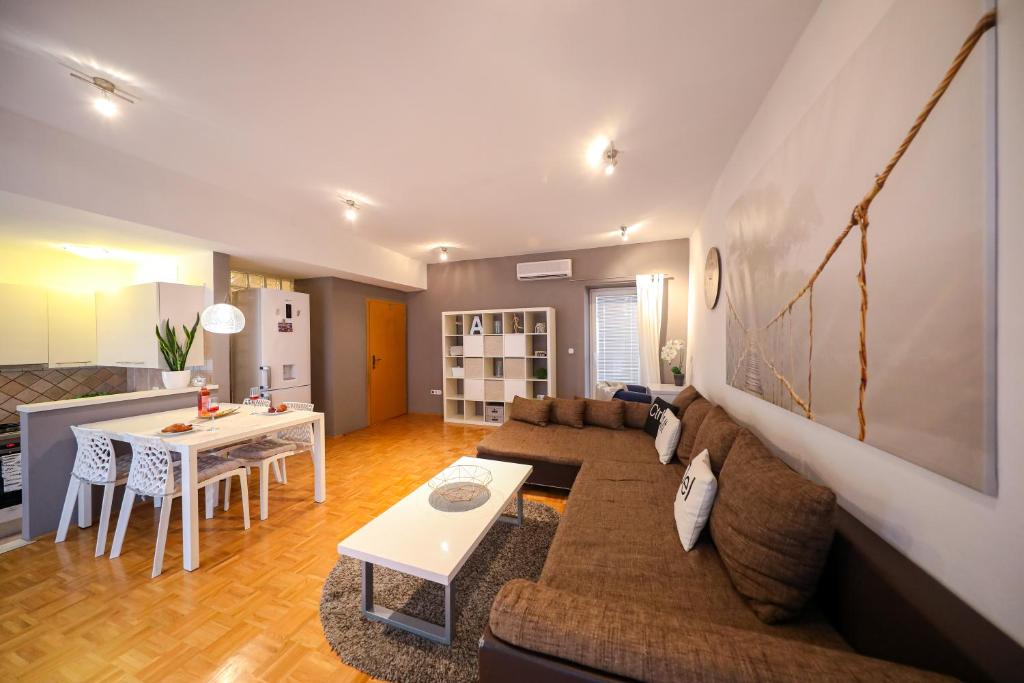 Stomorica Apartments photo 2