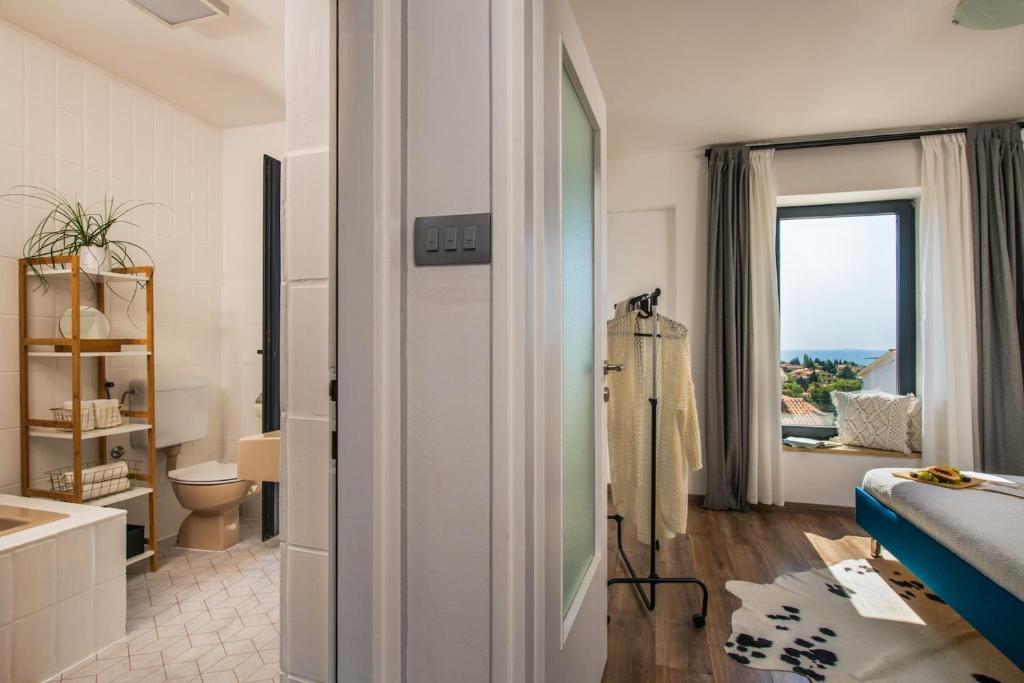 Sea view modern spacious lounge house photo 3