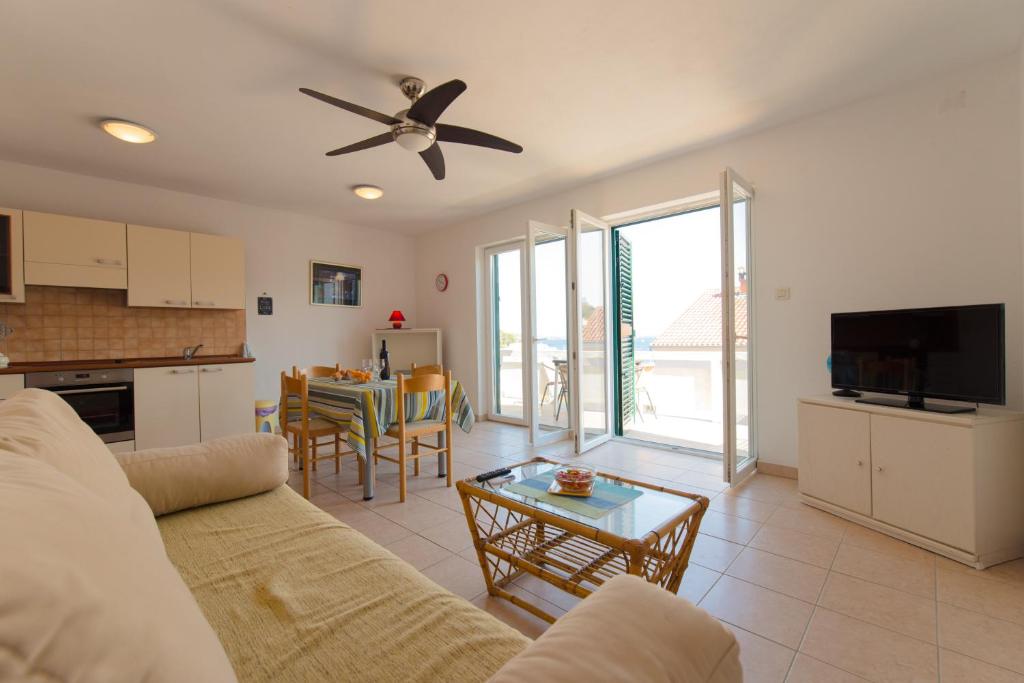 Sali Modern Seaview Apartment photo 3