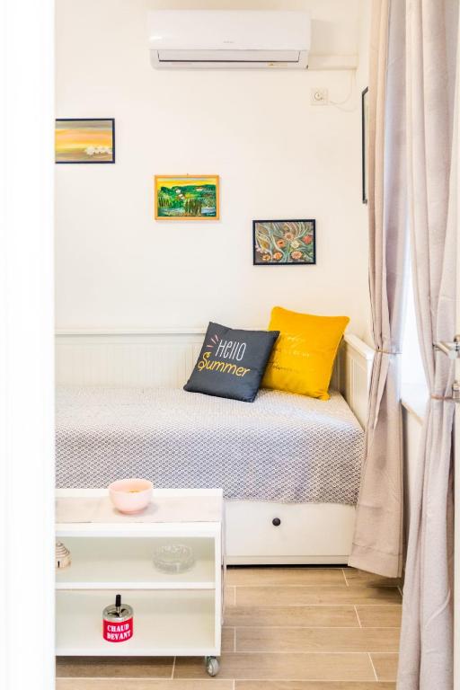 Studio apartman Mirela Kaštel Štafilić — photo 1
