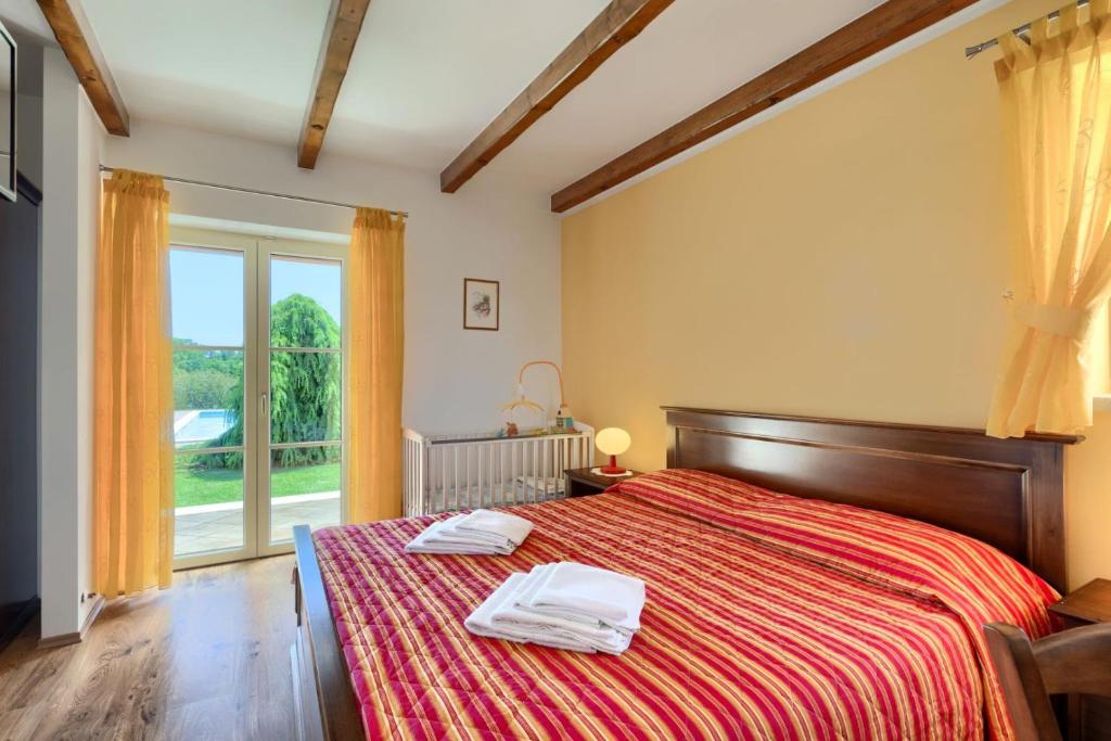 Rustic villa Stancija Martina with pool in Tinjan photo 2