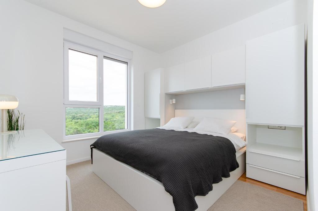 Sunnyside Apartment photo 2