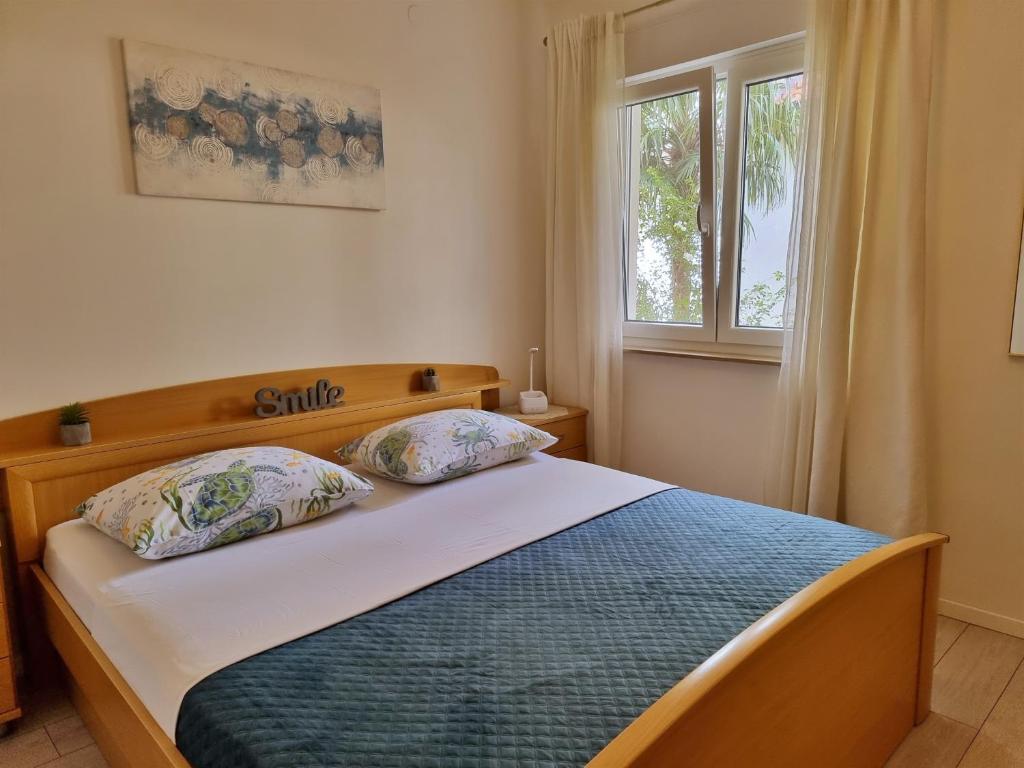 Three-Bedroom Apartment close to the Omis beach photo 2