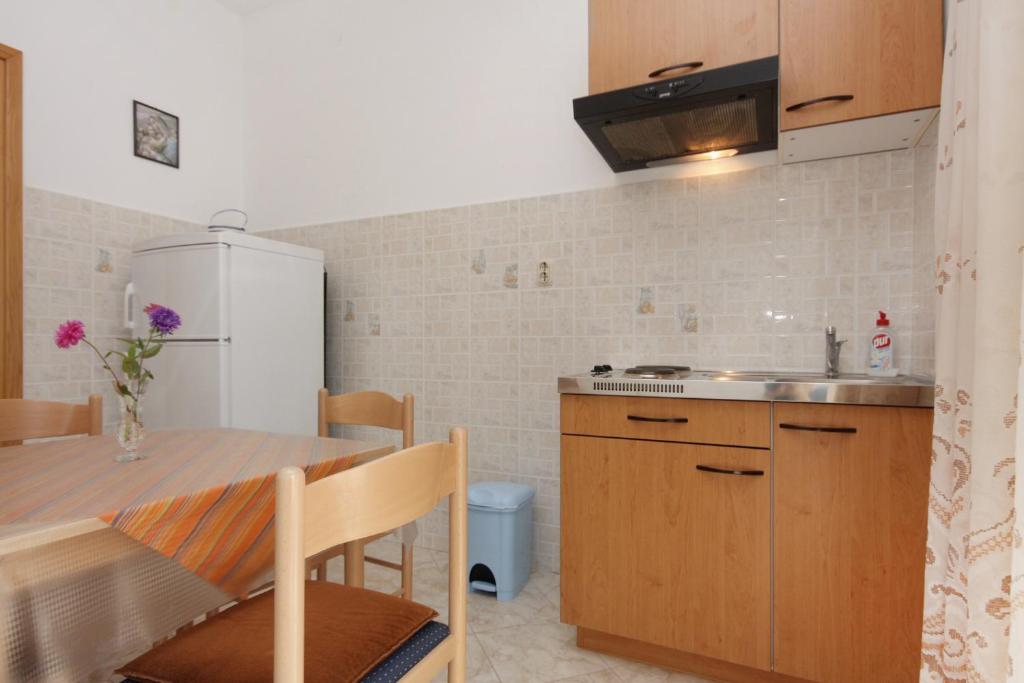 Apartments by the sea Sumartin photo 3
