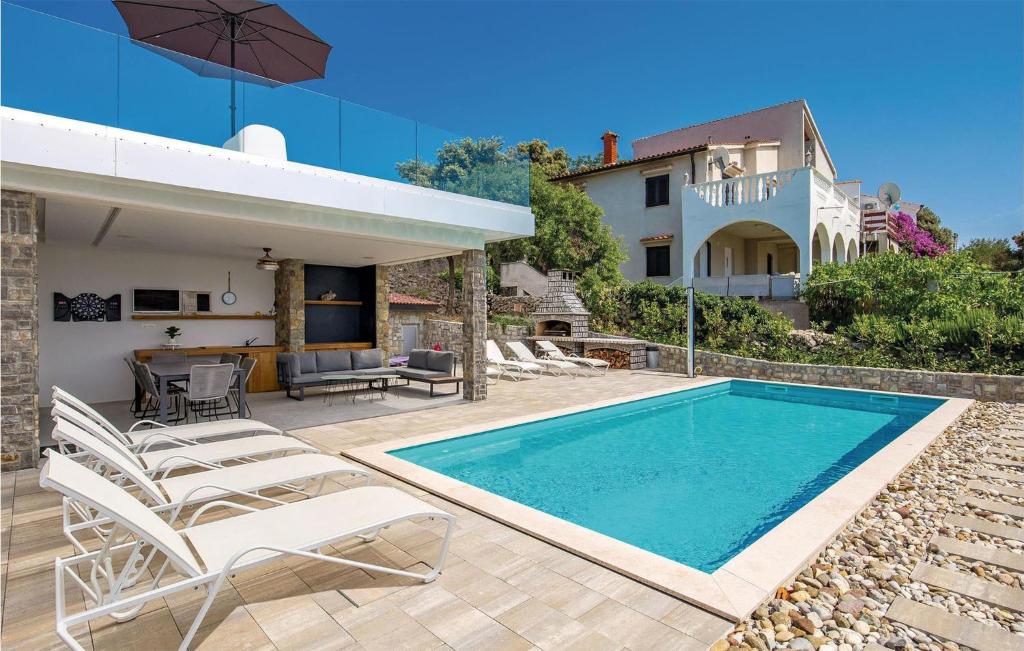 4 Bedroom Gorgeous Home In Lun photo 2