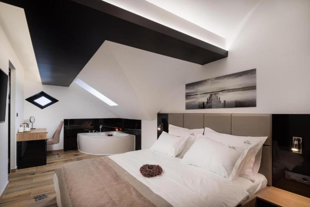 Top rooms photo 3