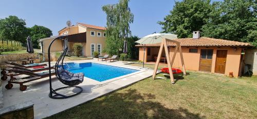 Sunny Garden Villa with Pool — photo 1