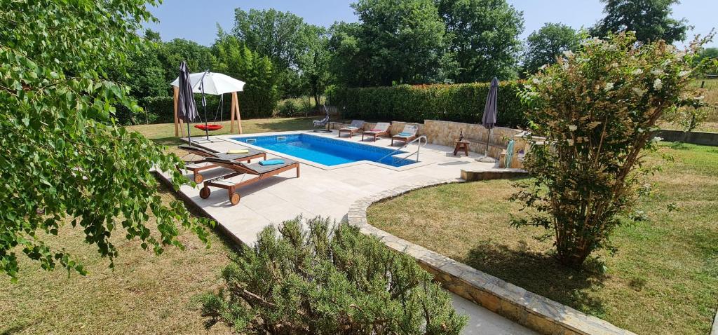 Sunny Garden Villa with Pool photo 3