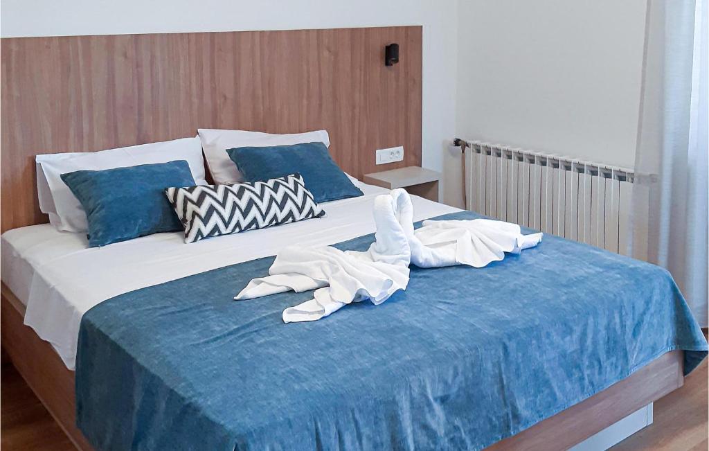 1 Bedroom Amazing Apartment In Malinska photo 3