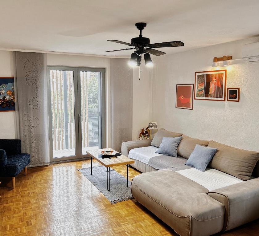 Sunny House photo 2