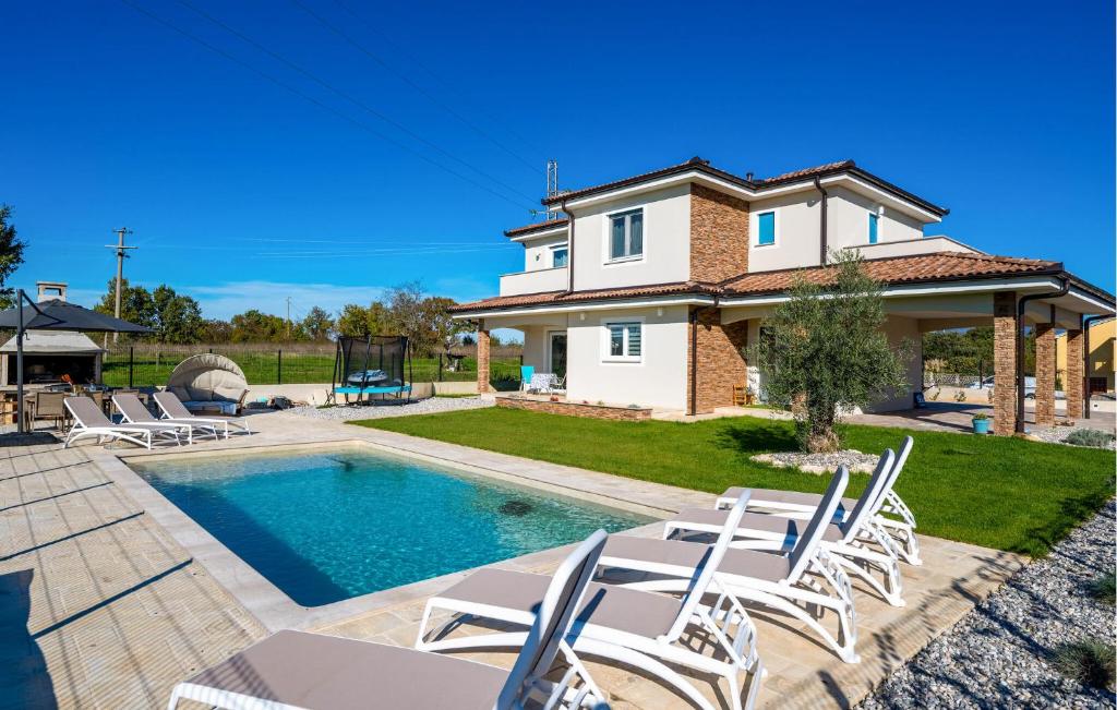 Gorgeous Home In Nedescina — photo 1