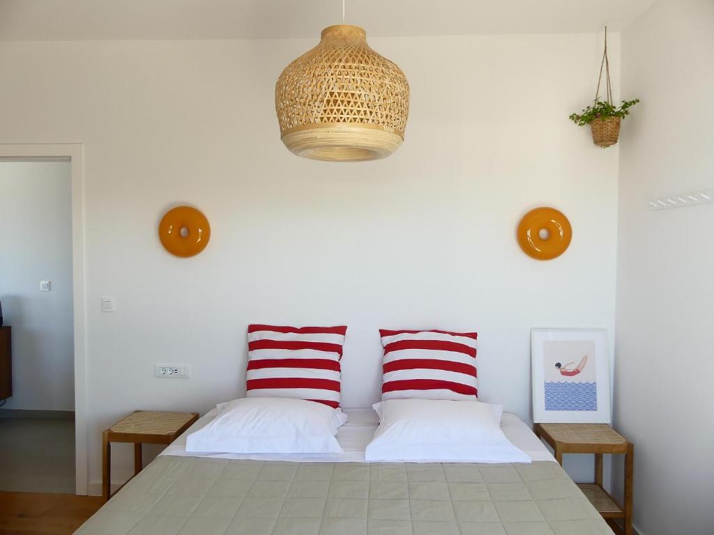Seaside Serenity - Elegant Apartment with Stunning Sea Views photo 2