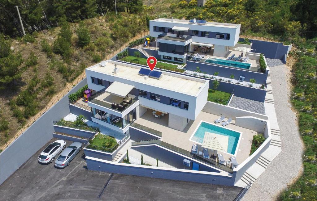 Beautiful Home In Omis With Sauna — photo 1