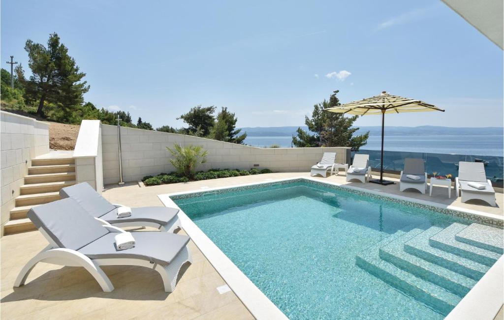 Beautiful Home In Omis With Sauna photo 2