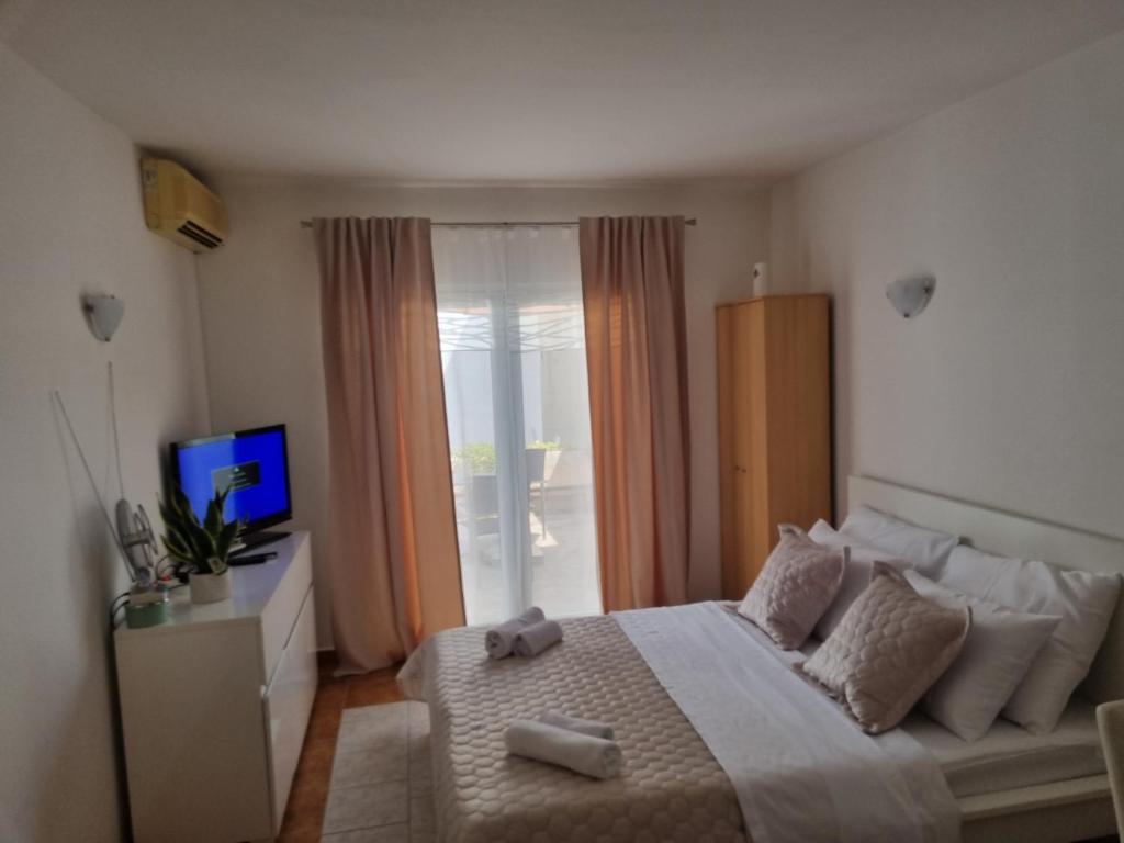 Studio Apartman Bubi photo 2