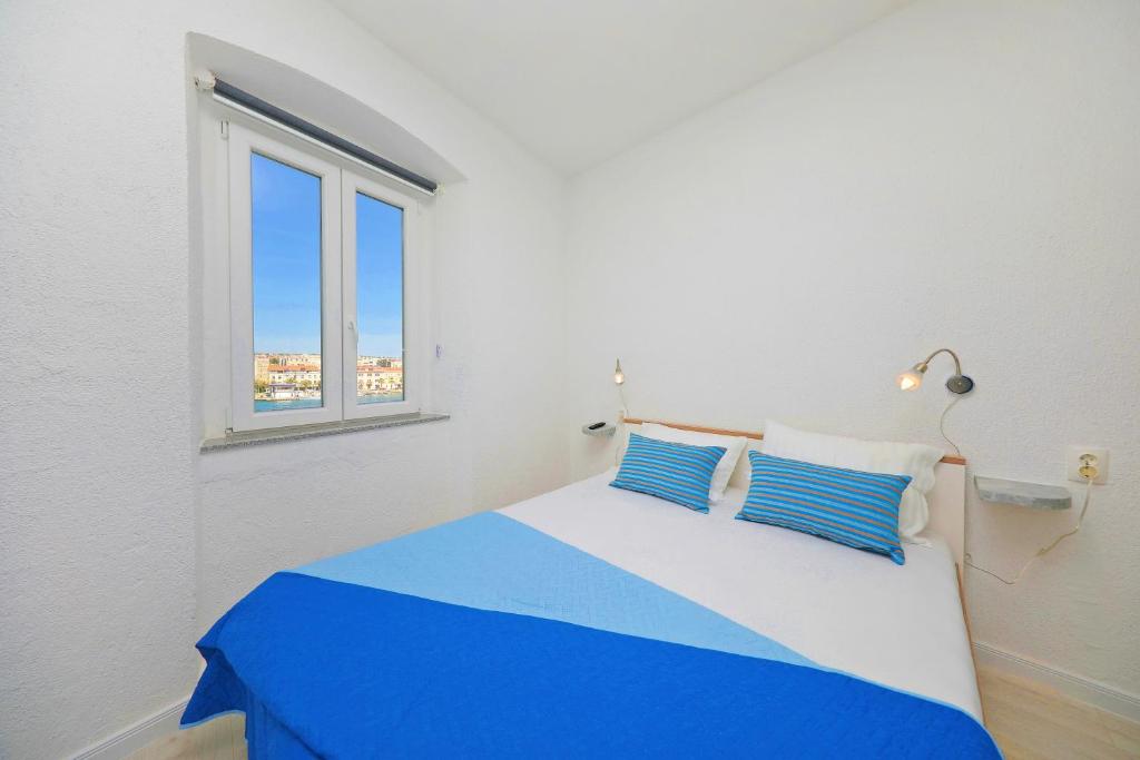Sea View Studio Apartment photo 2